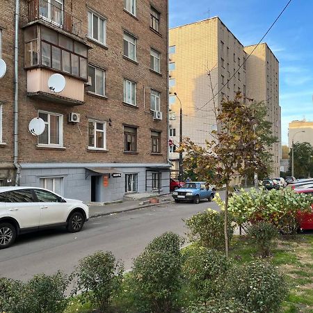 Fox Hostel Kiev Bagian luar foto