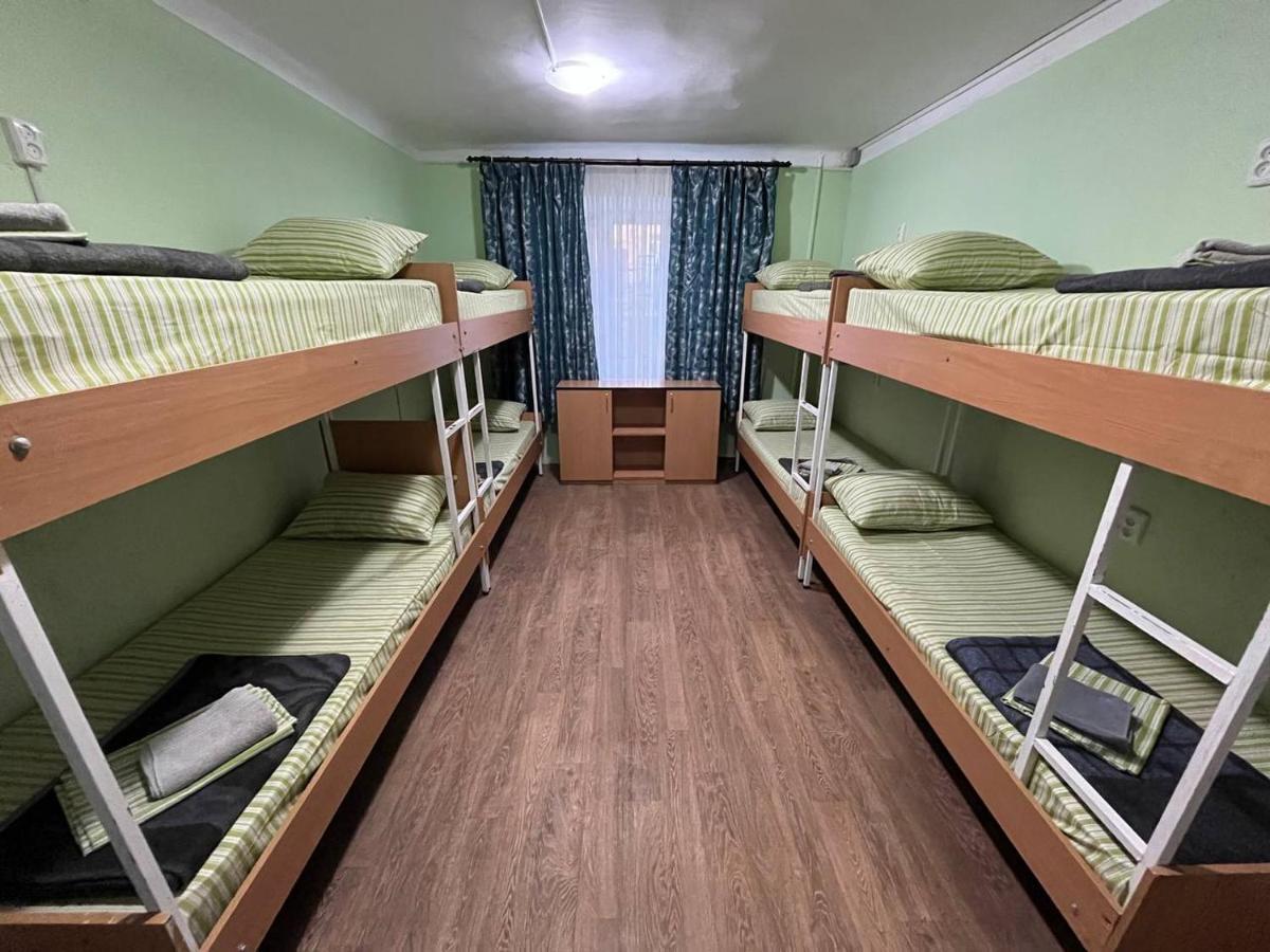 Fox Hostel Kiev Bagian luar foto