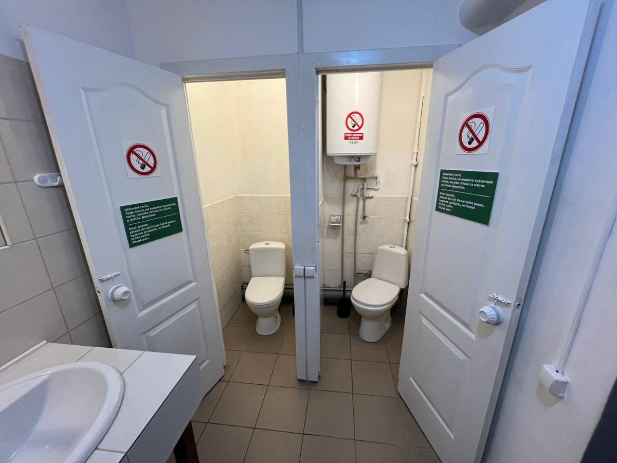 Fox Hostel Kiev Bagian luar foto