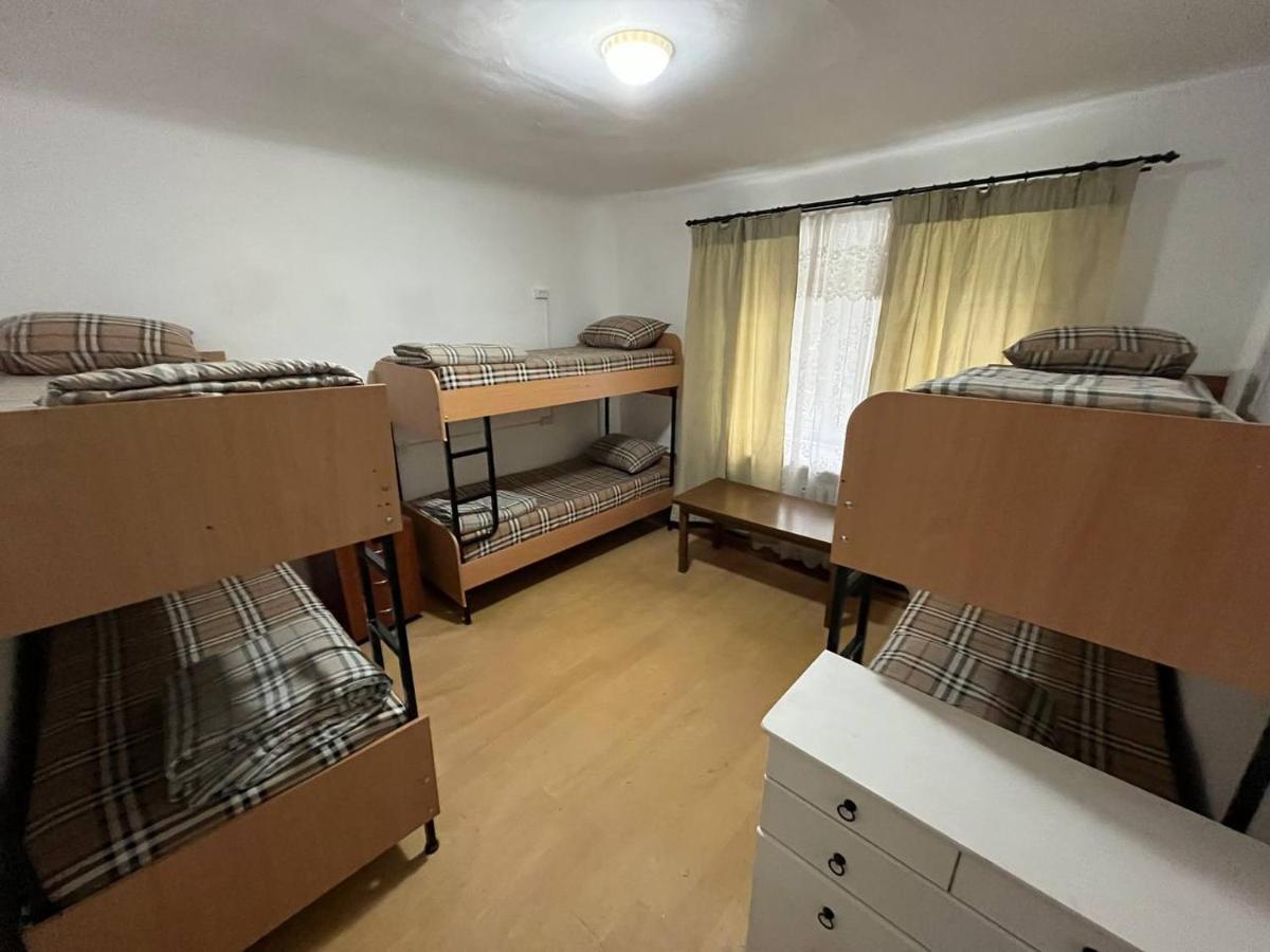 Fox Hostel Kiev Bagian luar foto