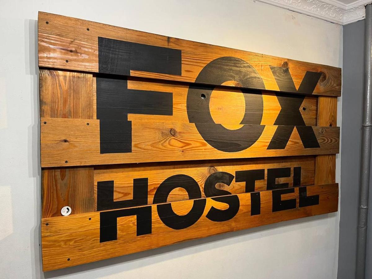 Fox Hostel Kiev Bagian luar foto