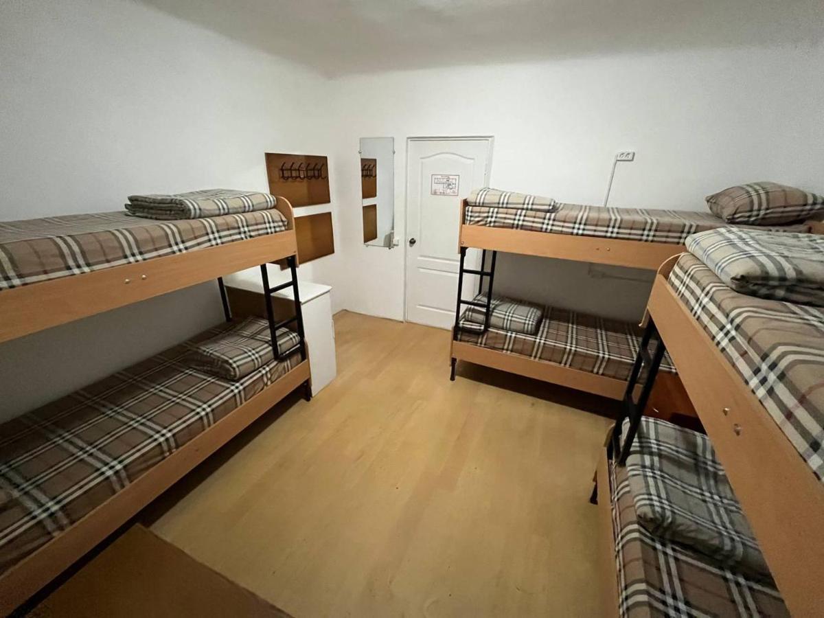 Fox Hostel Kiev Bagian luar foto