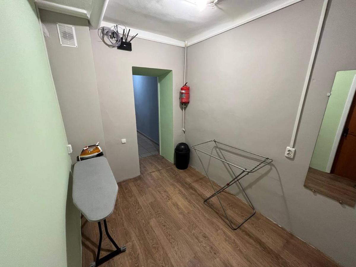 Fox Hostel Kiev Bagian luar foto